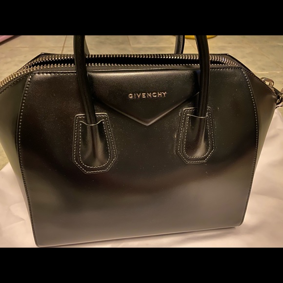 Givenchy medium Antigona patent leather brand new - Picture 2 of 10